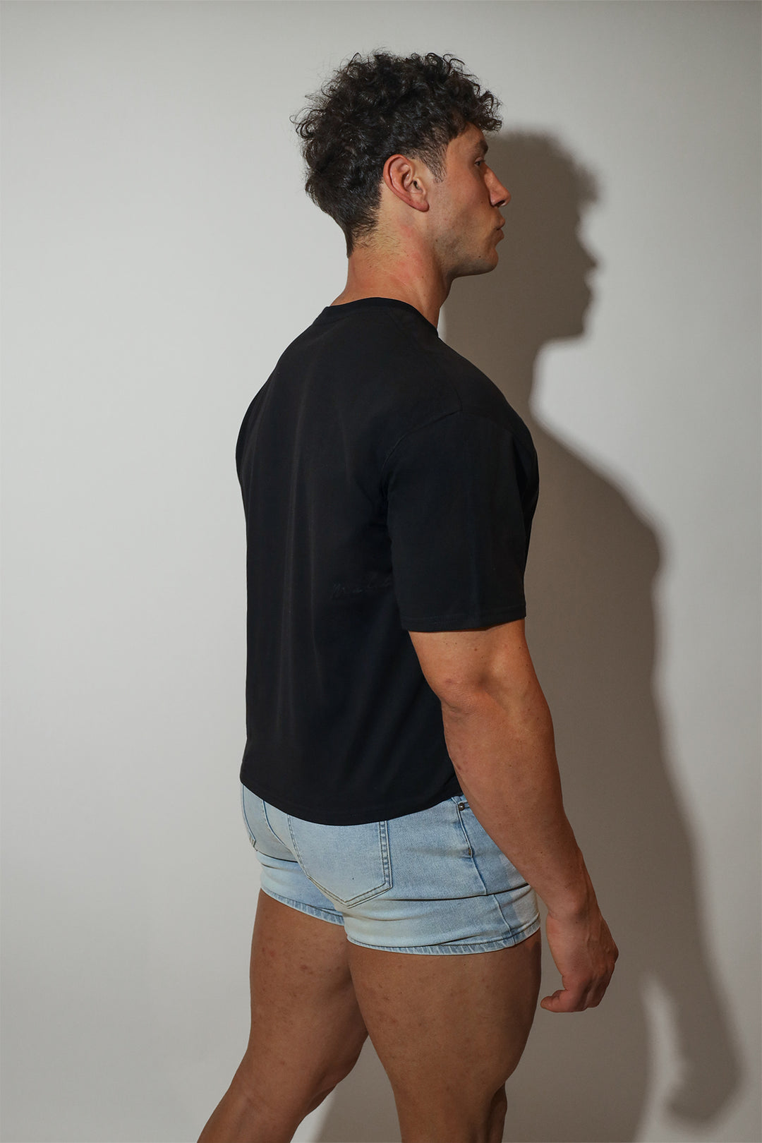 Oversized Relaxed Crop Top - Puta